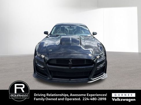 Used 2021 Ford Mustang Shelby GT500 w/ Technology Package RWD image 3