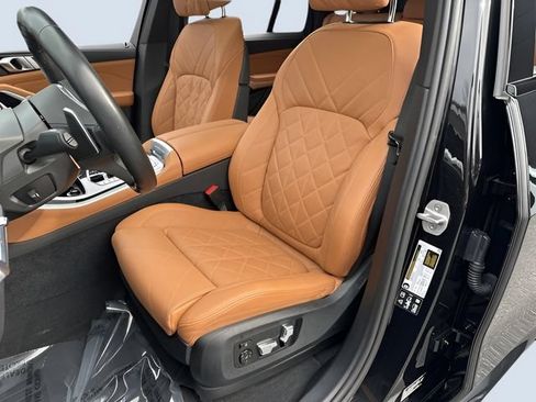 Used 2024 BMW X5 xDrive40i w/ M Sport Package AWD/4WD image 29