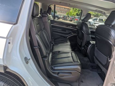 Certified 2022 Jeep Grand Cherokee L Limited AWD/4WD image 34