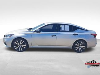 Used 2020 Nissan Altima 2.5 SR FWD video 3