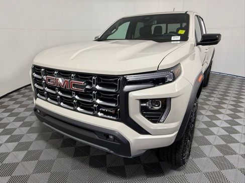 Used 2026 GMC Canyon AT4 image 7