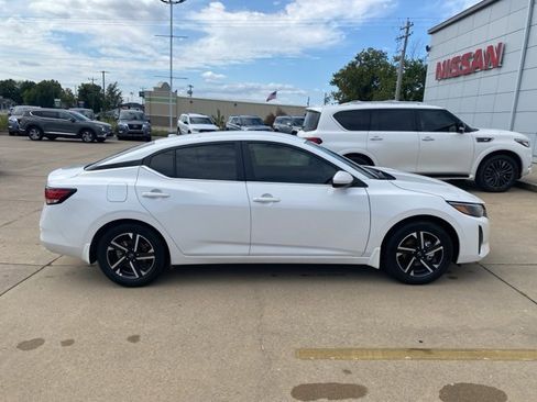 New 2025 Nissan Sentra SV w/ All-Weather Package image 7