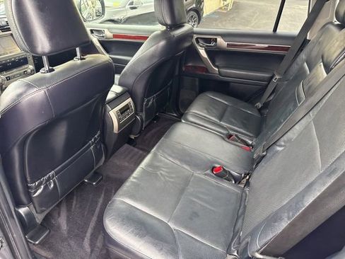 Used 2016 Lexus GX 460 w/ Premium Package AWD/4WD image 11