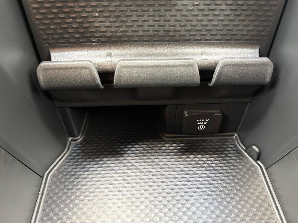 Used 2021 RAM 1500 Laramie AWD/4WD image 41