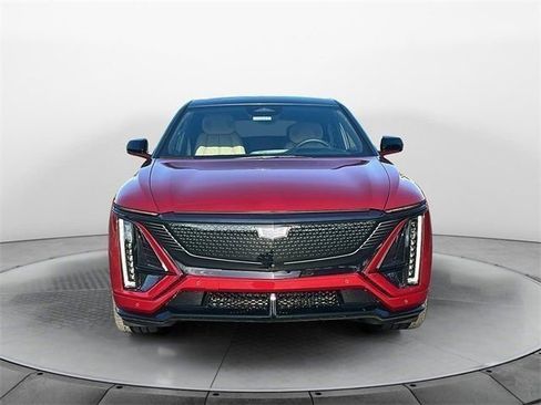 New 2026 Cadillac Lyriq V image 2