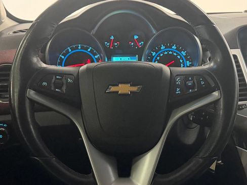 Used 2014 Chevrolet Cruze LT FWD image 16