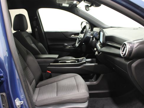 Used 2025 Chevrolet Equinox LT image 22