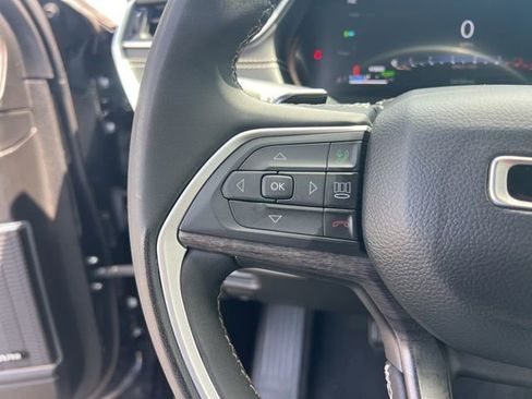 Used 2024 Jeep Grand Cherokee Limited 4xe AWD/4WD image 11