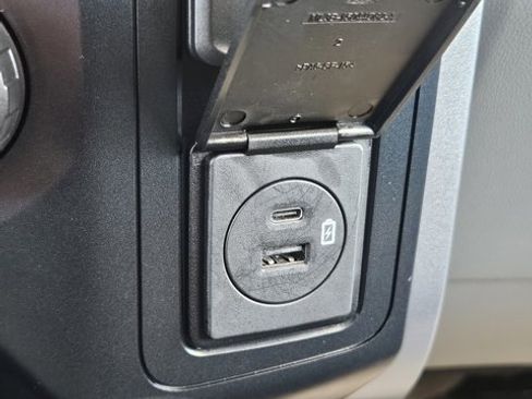 Used 2023 Ford F150 XLT image 16