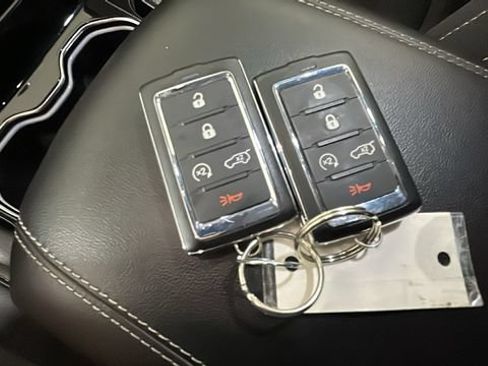 Used 2023 Jeep Grand Cherokee L Laredo w/ Luxury Tech Group I AWD/4WD image 20