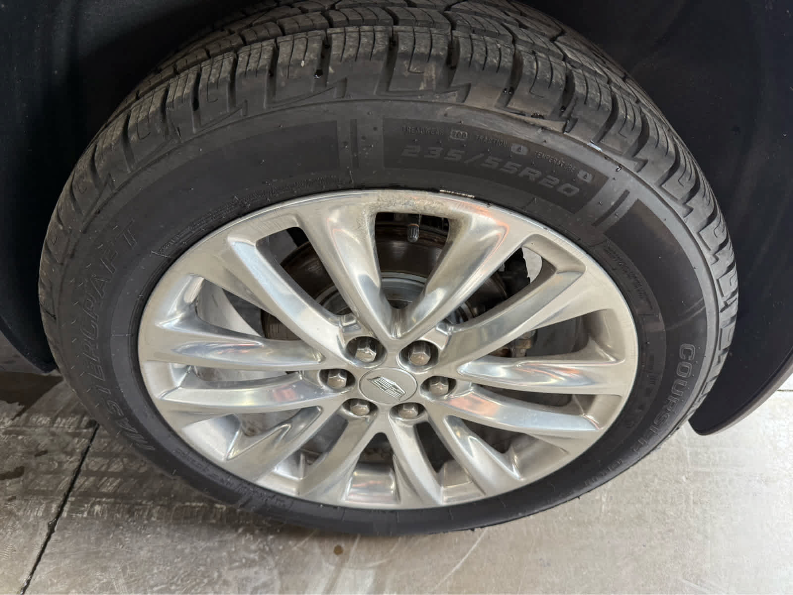 Used 2021 Cadillac XT6 Premium Luxury w/ LPO, Floor Liner Package AWD/4WD image 39