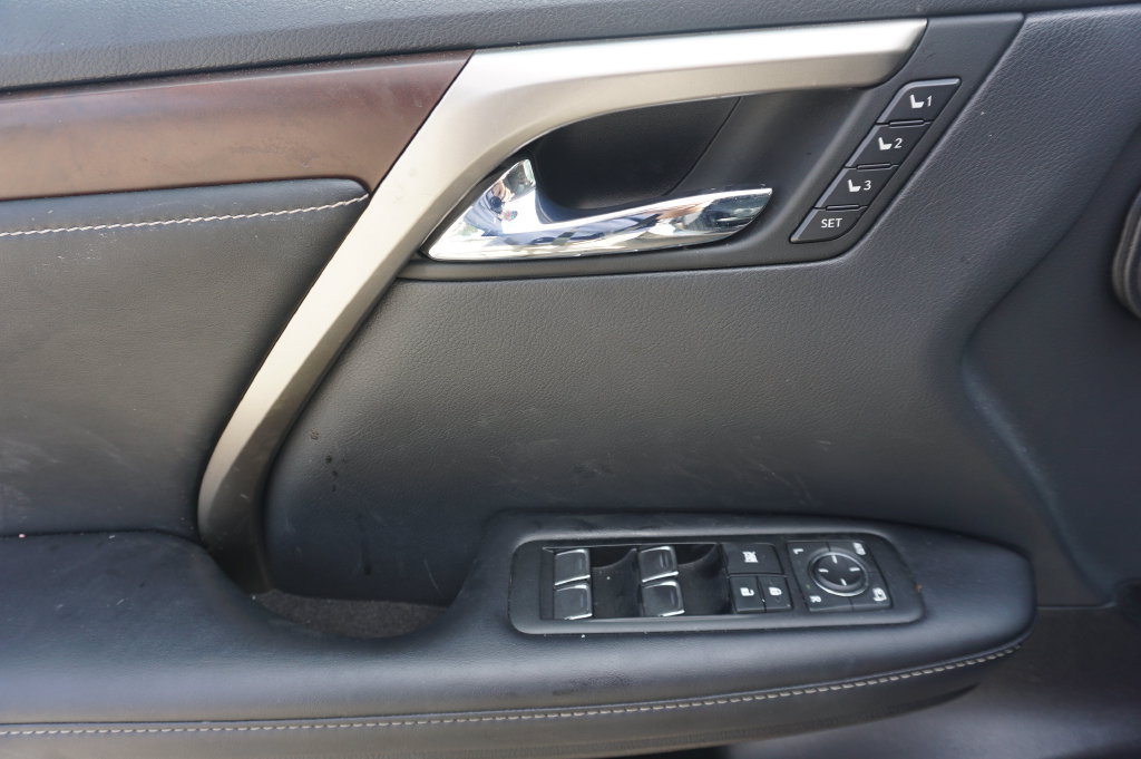 Used 2022 Lexus RX 350 FWD w/ Premium Package image 4