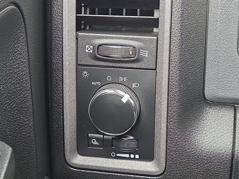 Used 2017 RAM 2500 Tradesman w/ Popular Equipment Group image 19