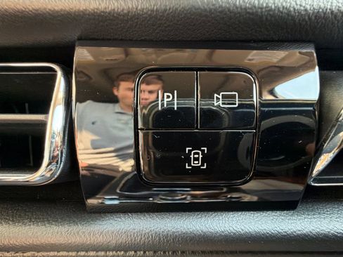 Used 2023 Lincoln Nautilus Reserve w/ Equipment Group 202A AWD/4WD image 26