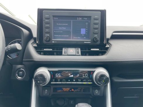 Used 2022 Toyota RAV4 XLE Premium FWD image 19