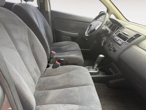 Used 2008 Nissan Versa 1.8 S FWD image 11