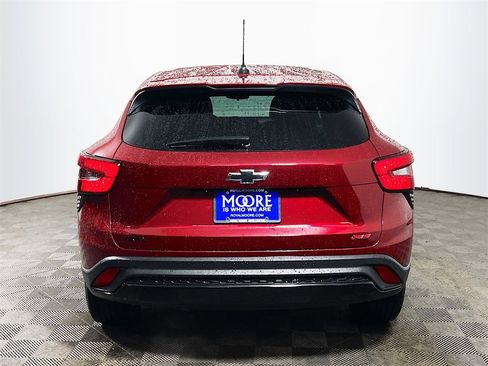 Used 2024 Chevrolet Trax RS w/ Driver Confidence Package image 7