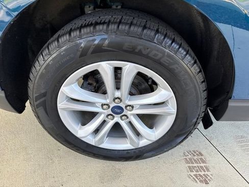 Used 2020 Ford Edge SEL w/ Convenience Package AWD/4WD image 38