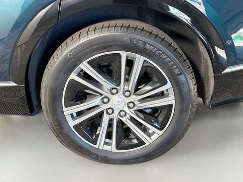 Used 2025 Cadillac Lyriq Luxury w/ LPO, Floor Liner Package image 37