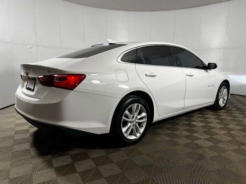 Used 2018 Chevrolet Malibu LT image 4