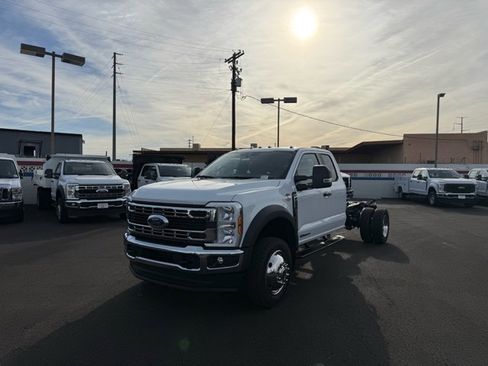 New 2026 Ford F550 4x4 Supercab Super Duty image 5
