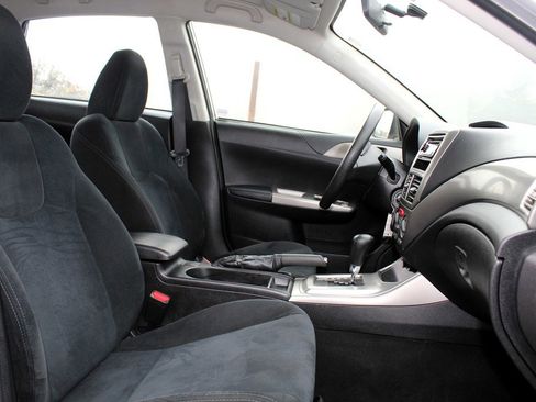 Used 2010 Subaru Impreza 2.5i image 14
