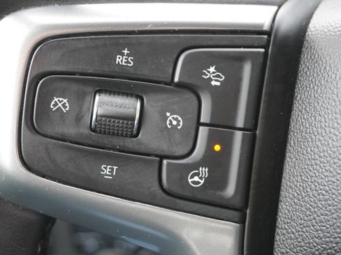 Used 2022 Chevrolet Silverado 1500 LT image 11