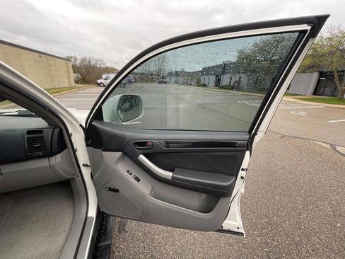 Used 2007 Toyota 4Runner Limited image 30