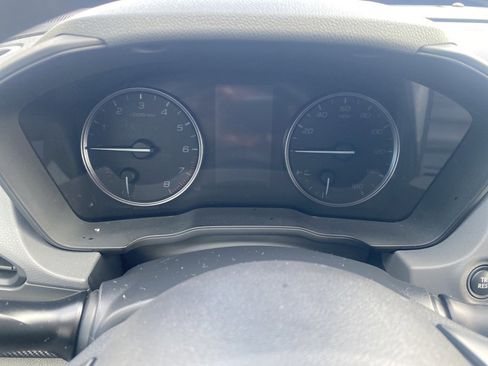 Used 2024 Subaru Crosstrek 2.0i Premium image 7