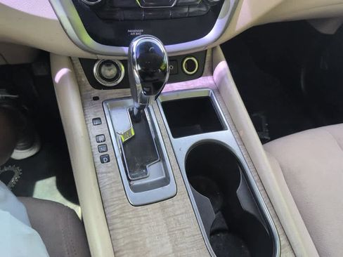 Used 2021 Nissan Murano SV FWD image 11
