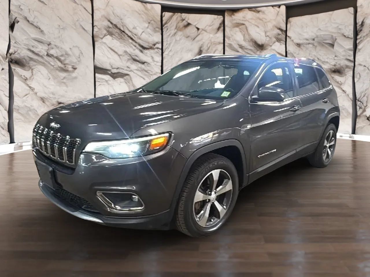 Used 2019 Jeep Cherokee Limited AWD/4WD image 21