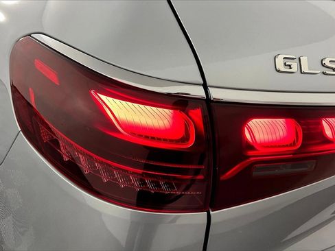 Used 2025 Mercedes-Benz GLS 450 GLS 450 image 25