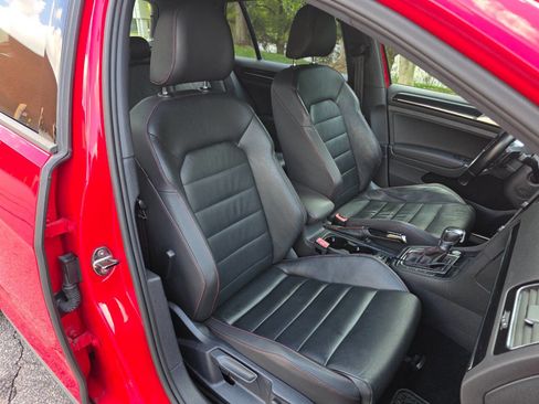 Used 2015 Volkswagen GTI SE w/ Lighting Package (SEL) image 34