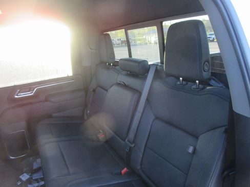 New 2026 GMC Sierra 2500 SLT w/ SLT Premium Package image 15