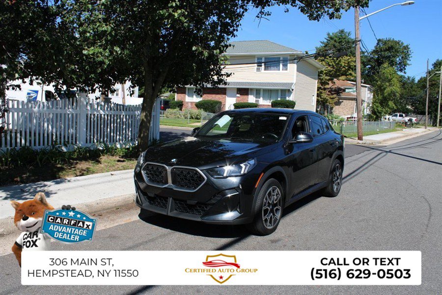 Used 2025 BMW X2 xDrive28i AWD/4WD image 3