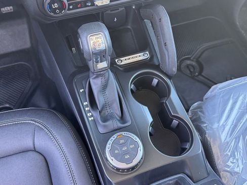 New 2026 Ford Bronco Badlands image 22