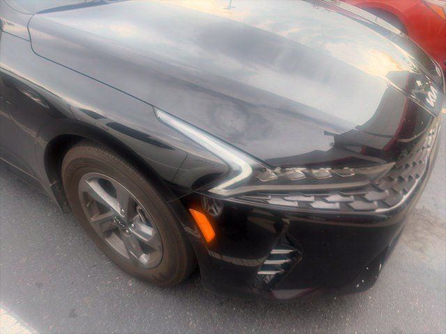 Used 2022 Kia K5 LX FWD image 9