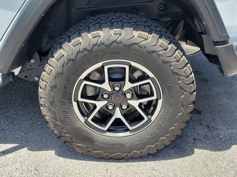 Used 2024 Jeep Wrangler Unlimited Rubicon AWD/4WD image 11