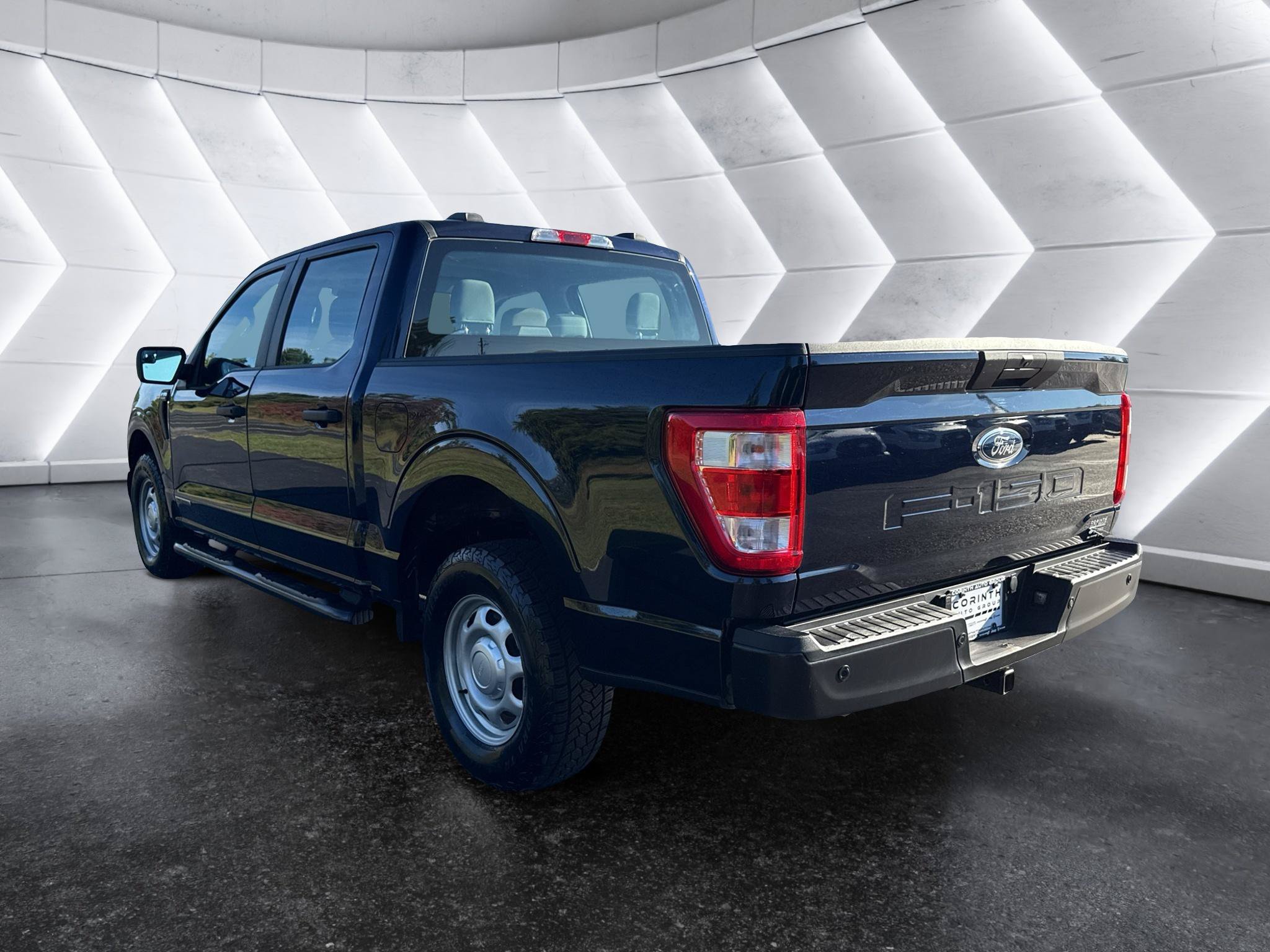 Used 2022 Ford F150 XL w/ Equipment Group 101A High RWD image 5