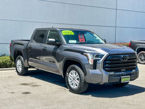 Used 2024 Toyota Tundra SR5 w/ SR5 Convenience Package AWD/4WD image 3