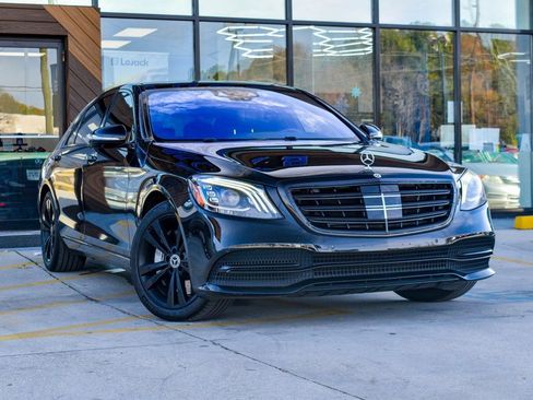 Used 2020 Mercedes-Benz S 560 4MATIC Sedan w/ Premium Package image 28