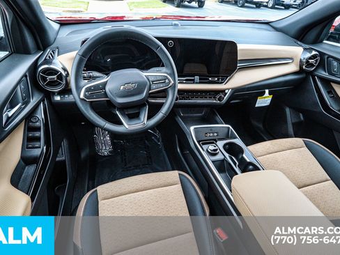 Used 2025 Chevrolet Equinox ACTIV w/ Safety and Technology Package AWD/4WD image 30