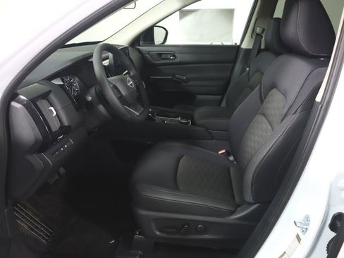 New 2026 Nissan Pathfinder SV image 21