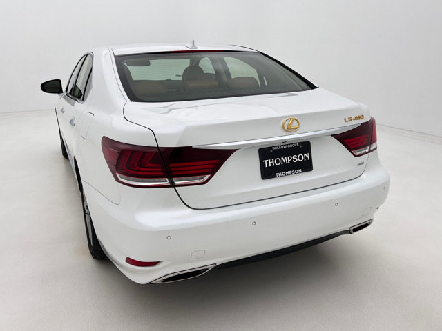 Used 2013 Lexus LS 460 AWD w/ Comfort Pkg image 8