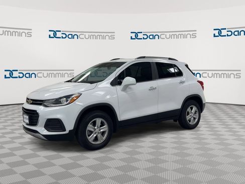 Used 2019 Chevrolet Trax LT w/ LT Convenience Package AWD/4WD image 4