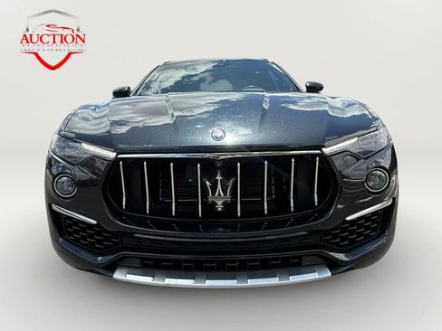 Used 2019 Maserati Levante S GranLusso AWD/4WD image 2