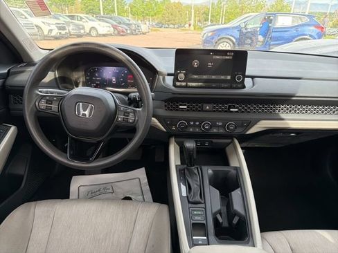 Certified 2023 Honda Accord EX image 20