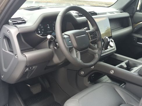 New 2026 Land Rover Defender 110 X-Dynamic SE AWD/4WD image 10