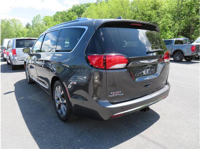 Used 2019 Chrysler Pacifica Limited FWD image 18