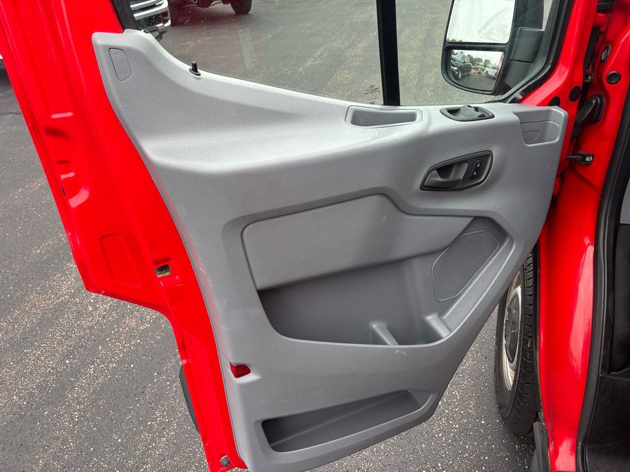 Used 2018 Ford Transit 350 XL RWD image 9